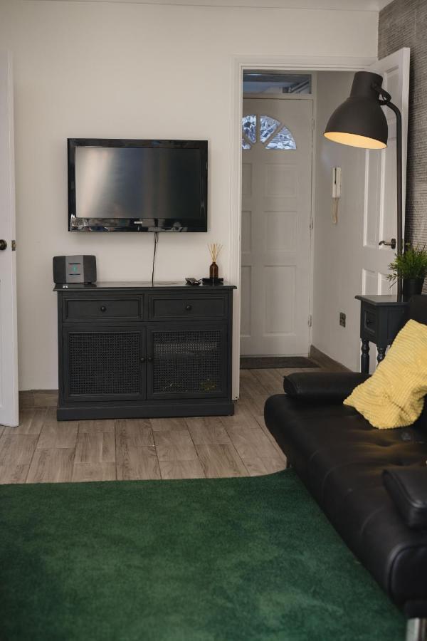 Апартаменты Chelsea Private Garden Maisonette Лондон Экстерьер фото