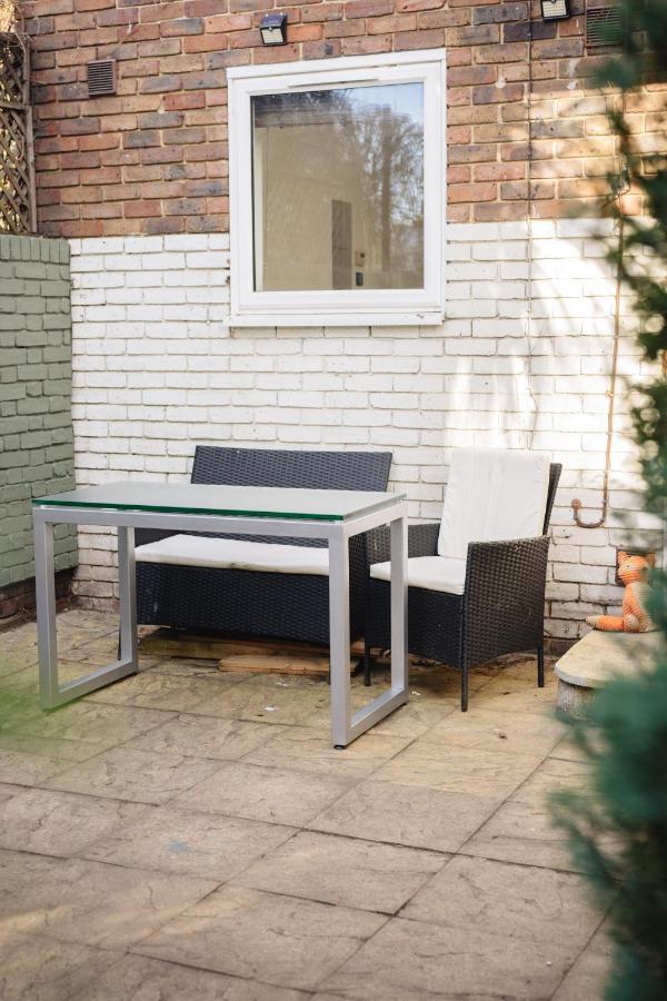 Апартаменты Chelsea Private Garden Maisonette Лондон Экстерьер фото
